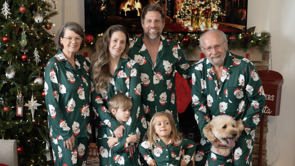 How PatPat Can Assist Discover Matching Christmas Pajamas – Hollywood Life